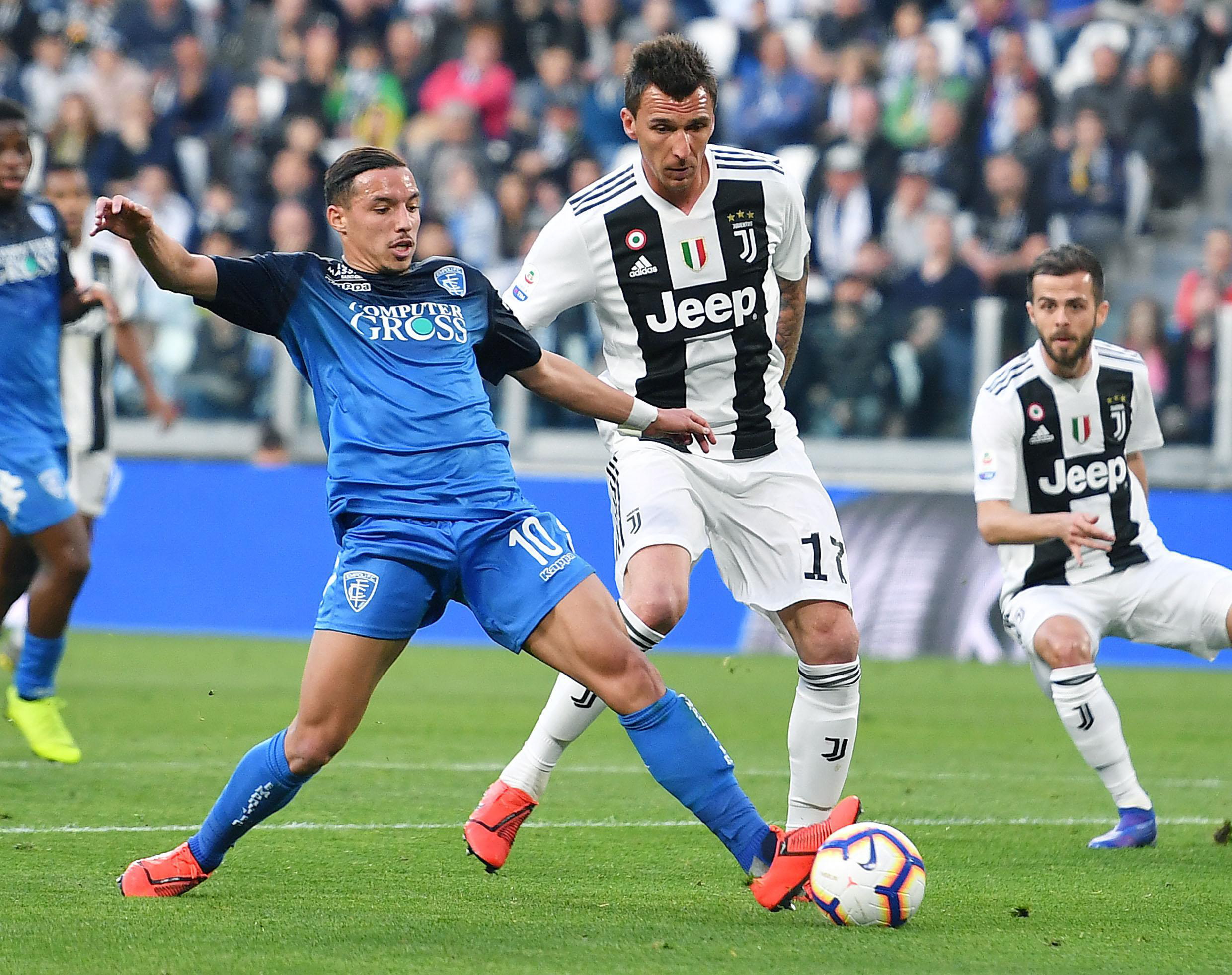 国安官方：李磊右大腿股二头肌拉伤，预计伤缺4周