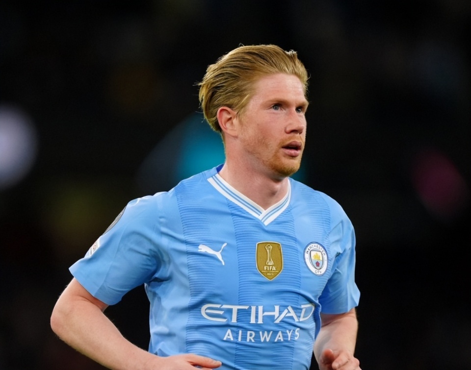 剑南春｜尤文2-1逆转卡利亚里，伊尔迪兹双响，弗拉霍维奇伤退