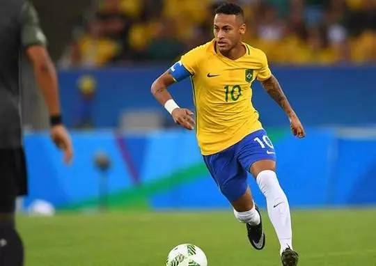 美高梅中国2025年餐饮业务收入占比升至25%