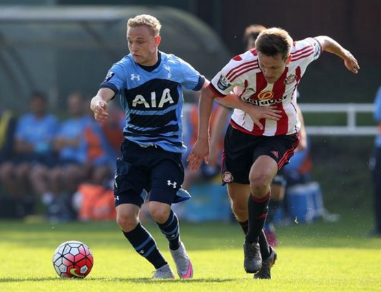 每体：巴萨仍未对莱万做决定，在关注小蜘蛛、凯恩、吉拉西等