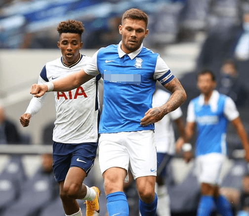 搏击网红正面挑战鸽武缘，直言输了给10W，对方却迟迟不敢回应