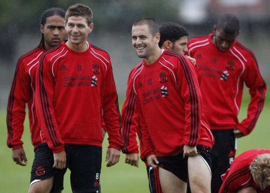 球星任意球脚法惊艳亮相