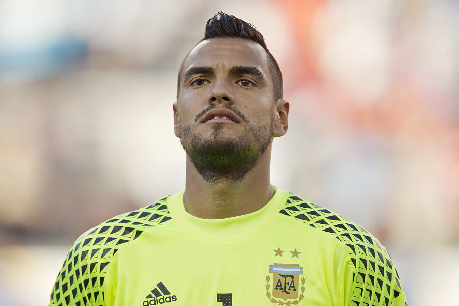 一河南球迷三轮车骑行19天，从郑州前往苏州观看足协杯决赛