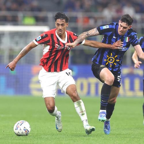 首发出战圣保利！诺伊尔追平伊梅尔并列德甲门将出场榜次席