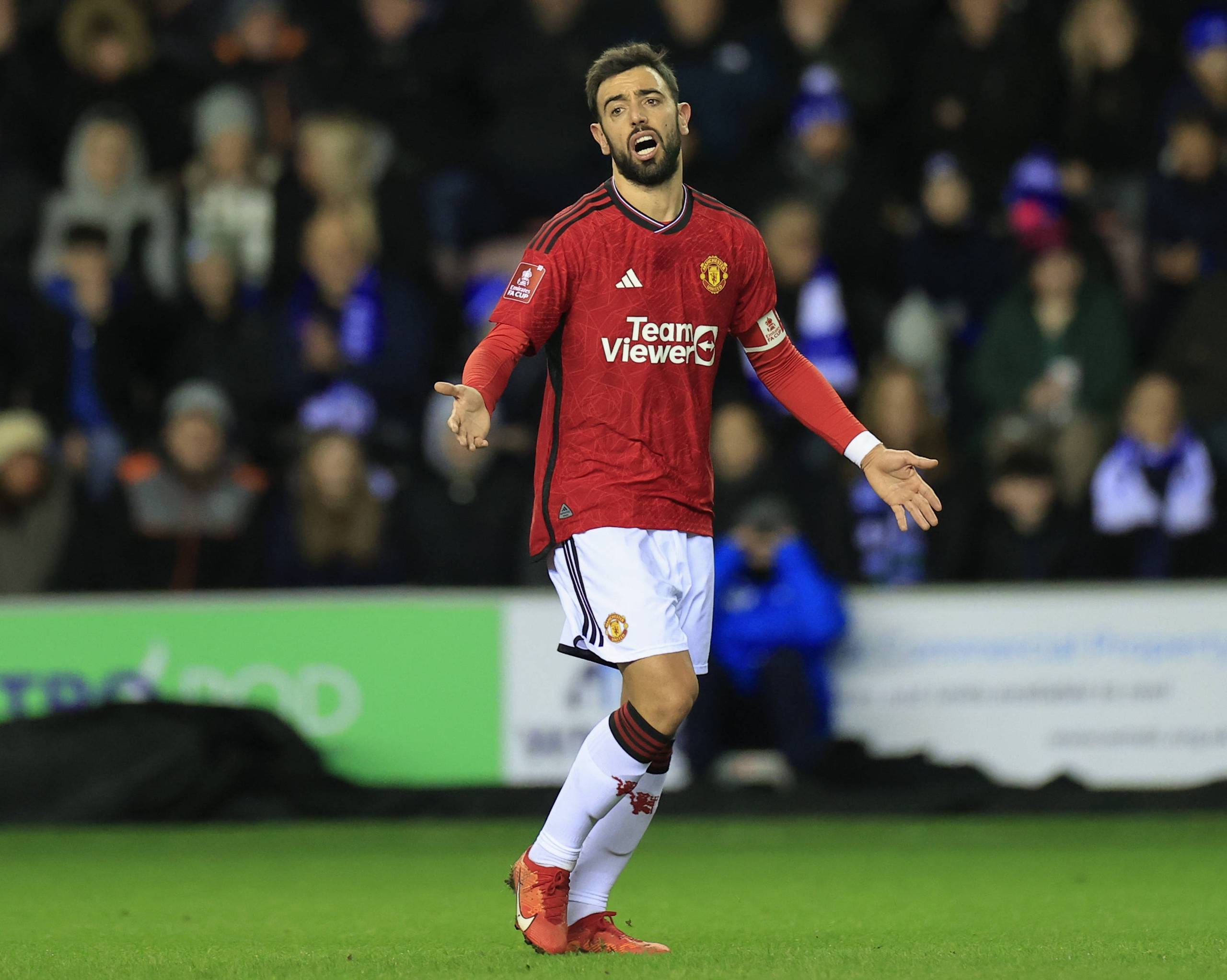 波兰11月世预赛大名单：莱万领衔，泽林斯基、皮扬特克在列