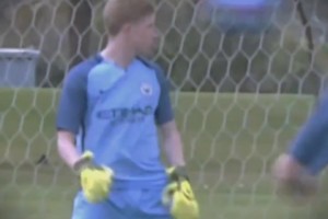 米体：因拉齐奥伤病过多，主席洛蒂托请来神父为球队祝福