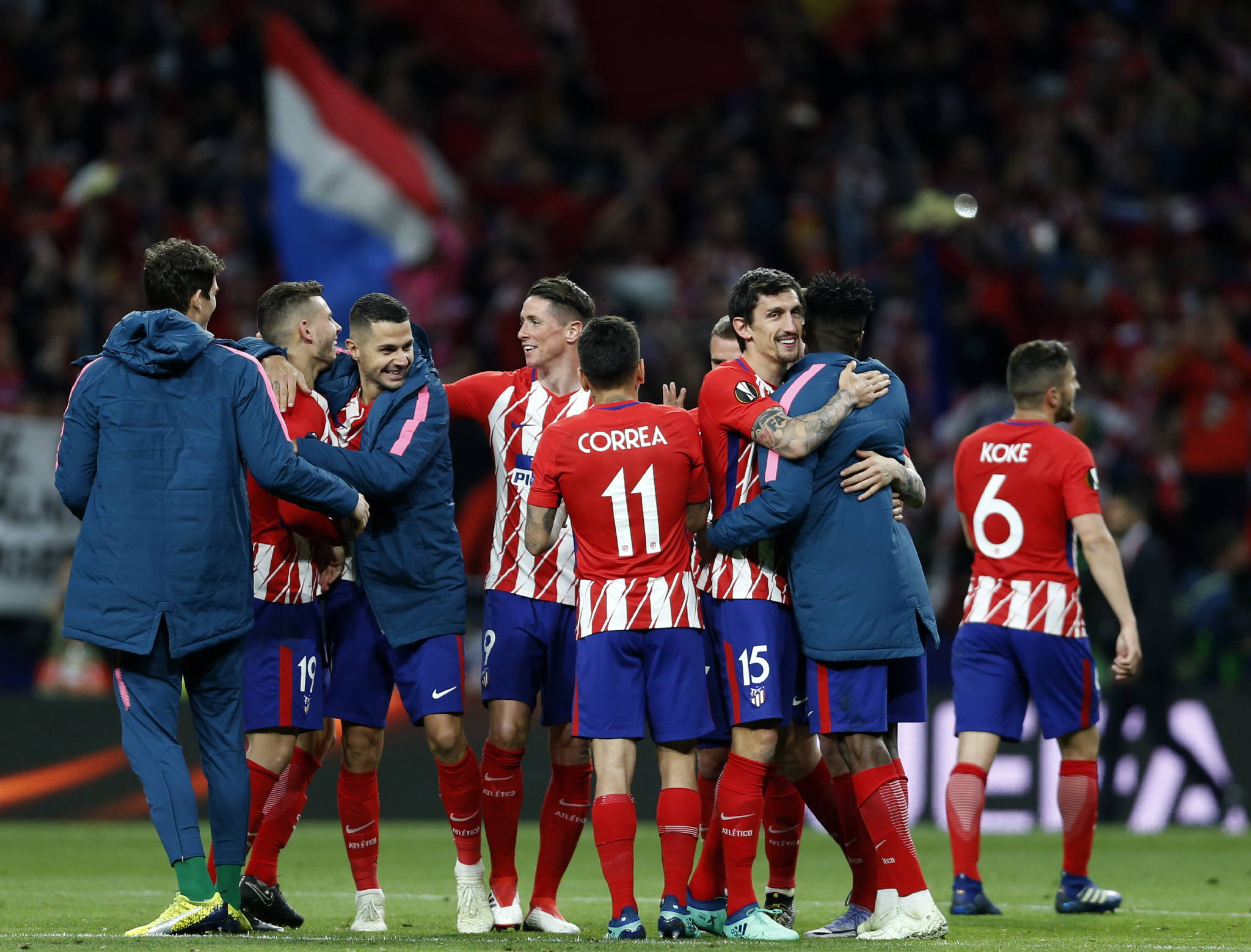 李贤重：五棵松气氛很棒，中国是很棒的对手&向中国致敬